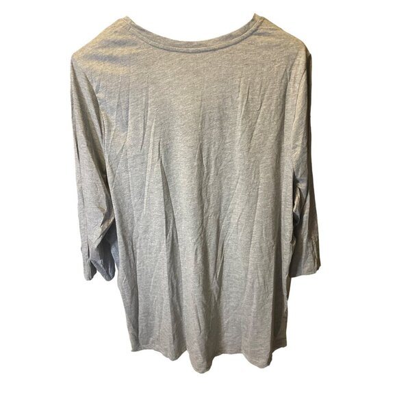 Lane Bryant Gray V Neck Merry Holiday Sparkle Detail 3/4 Sleeve T Shirt Sz 22 - Picture 2 of 8